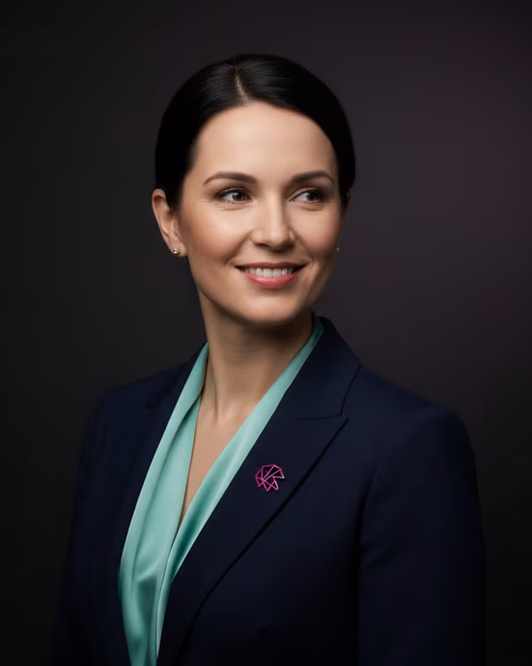 Réka — alapító